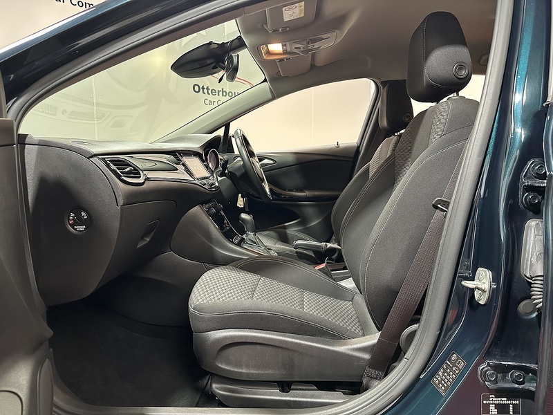 Vauxhall Astra i Turbo SRi Nav - U1329