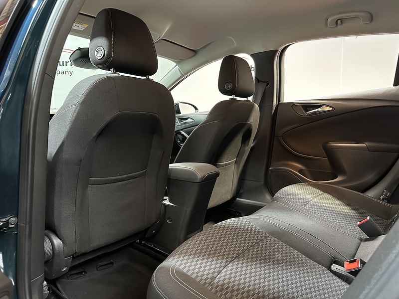 Vauxhall Astra i Turbo SRi Nav - U1329