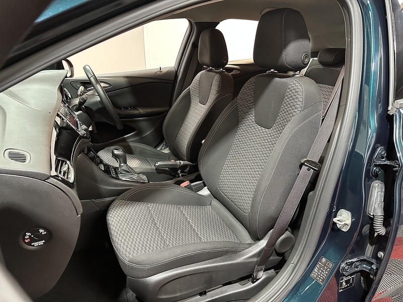 Vauxhall Astra i Turbo SRi Nav - U1329