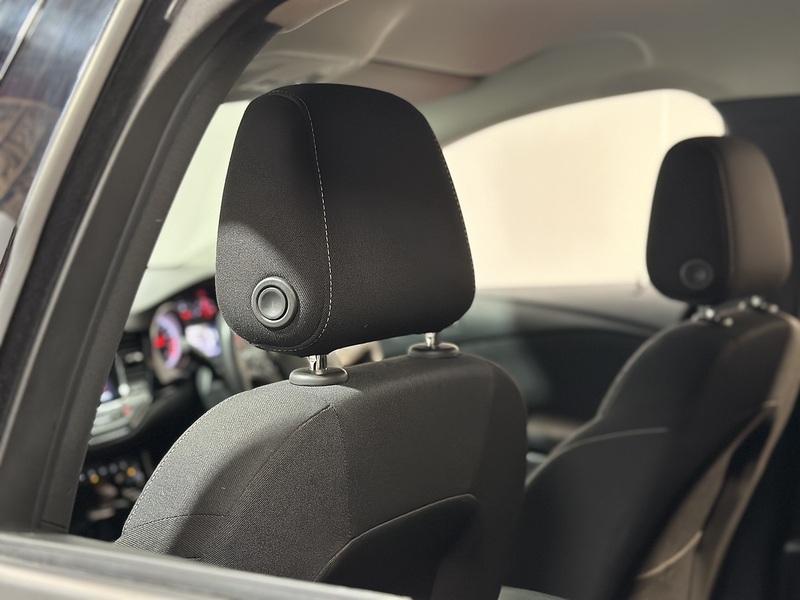 Vauxhall Astra i Turbo SRi Nav - U1329