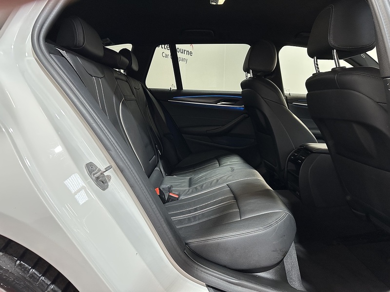 BMW 5 Series 530e M Sport - U1339