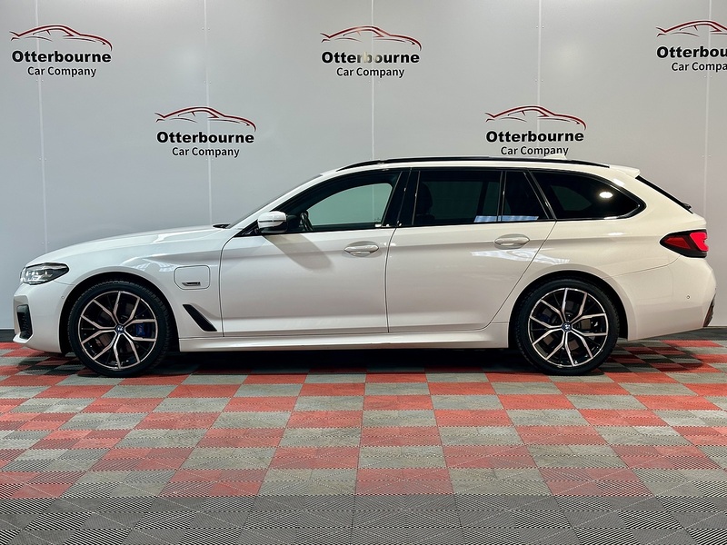 BMW 5 Series 530e M Sport - U1339