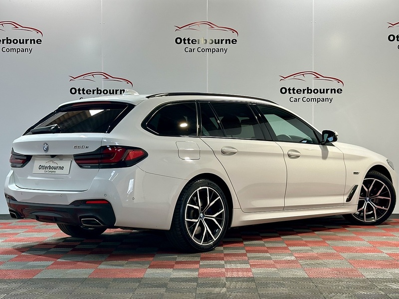BMW 5 Series 530e M Sport - U1339