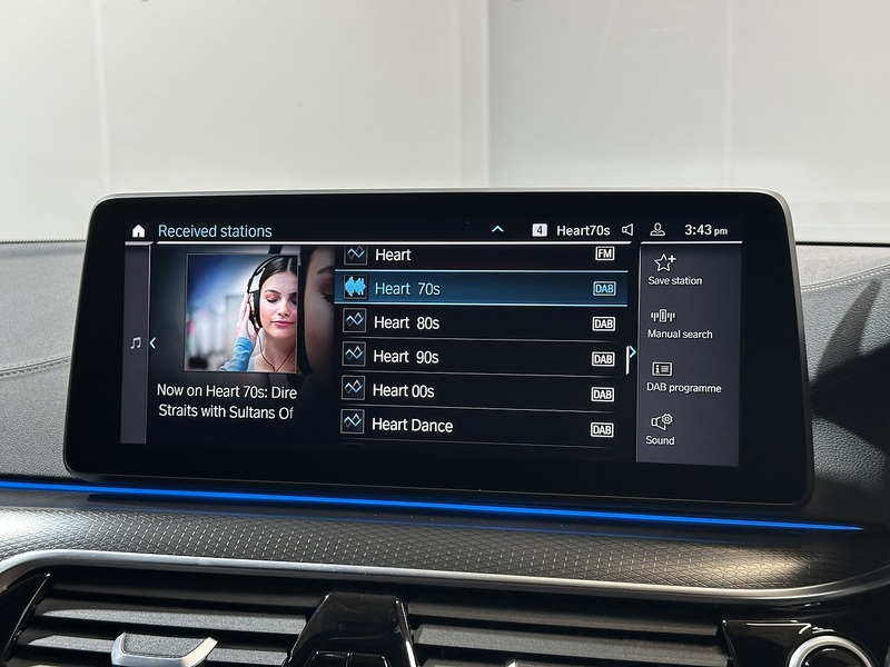 BMW 5 Series 530e M Sport - U1339
