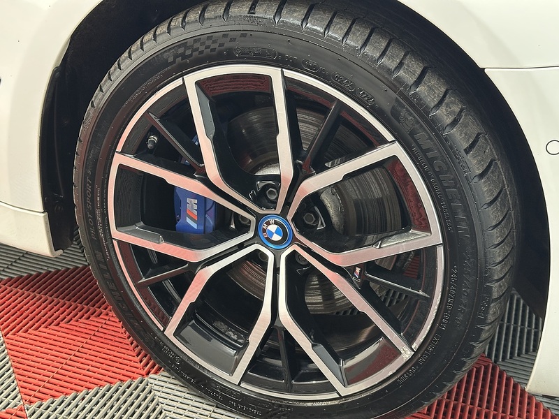 BMW 5 Series 530e M Sport - U1339