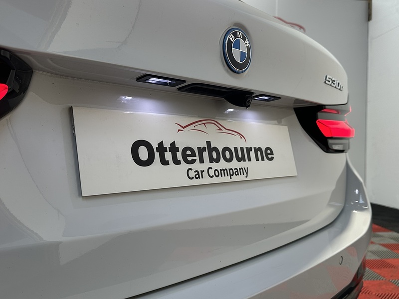 BMW 5 Series 530e M Sport - U1339