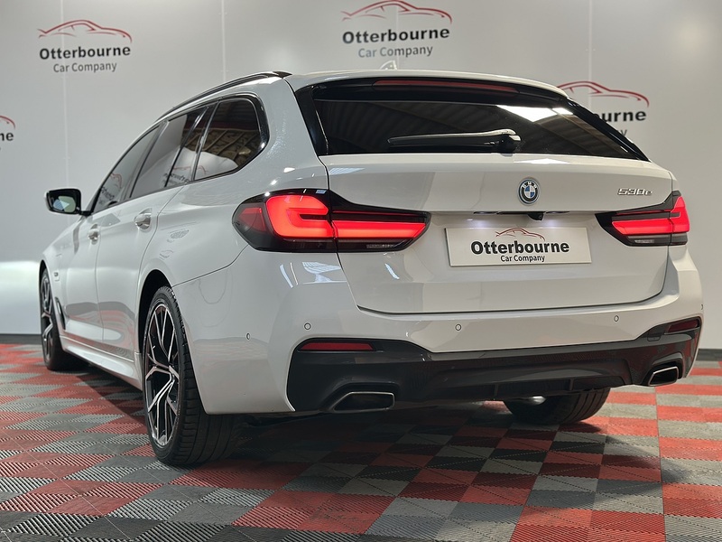 BMW 5 Series 530e M Sport - U1339