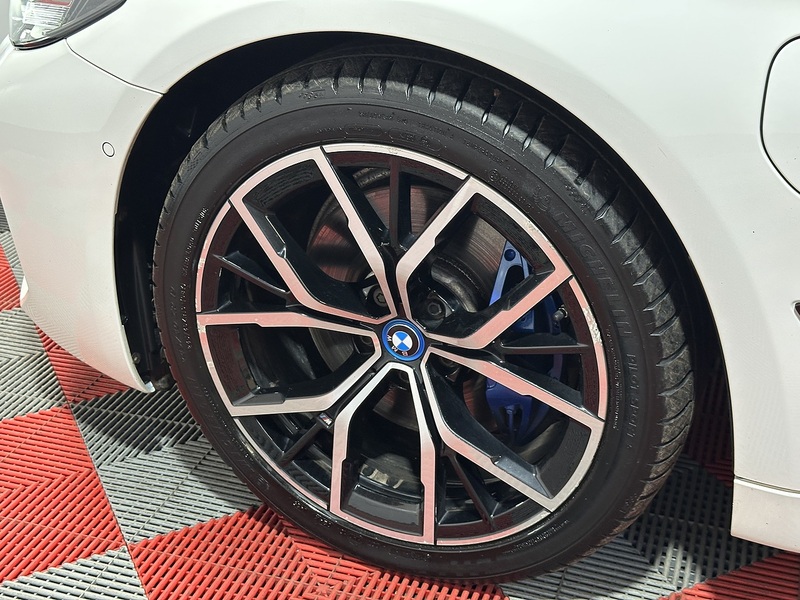 BMW 5 Series 530e M Sport - U1339
