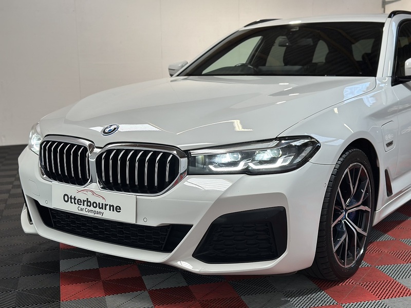 BMW 5 Series 530e M Sport - U1339