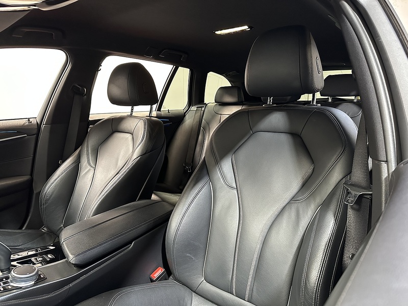 BMW 5 Series 530e M Sport - U1339