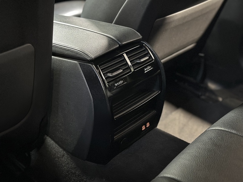 BMW 5 Series 530e M Sport - U1339