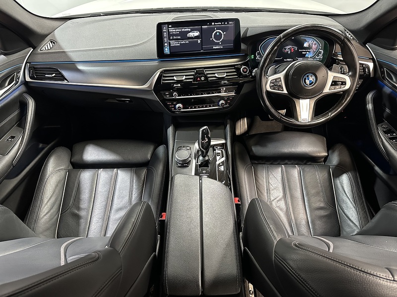 BMW 5 Series 530e M Sport - U1339