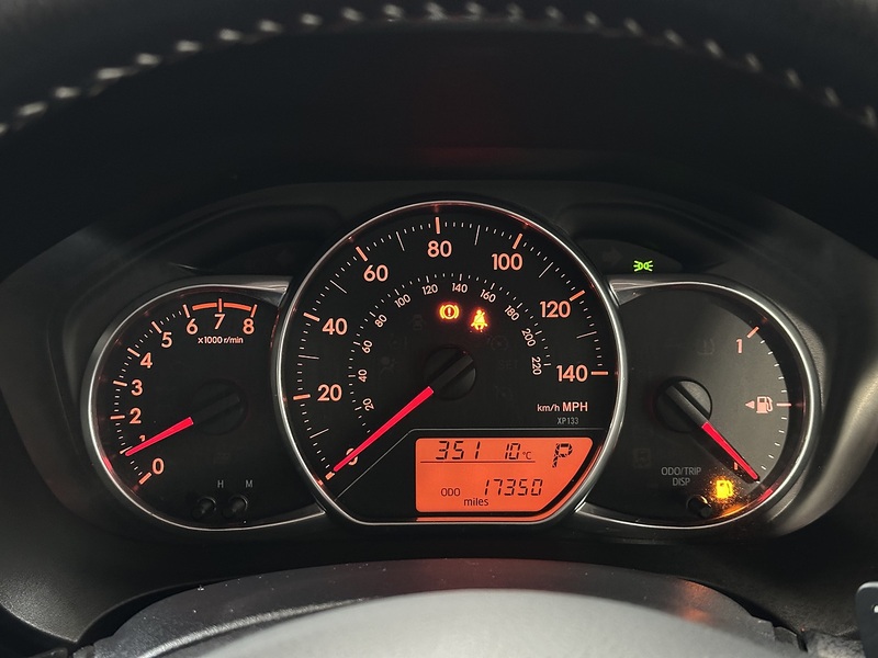 Toyota Yaris Dual VVT-i Excel - U1343