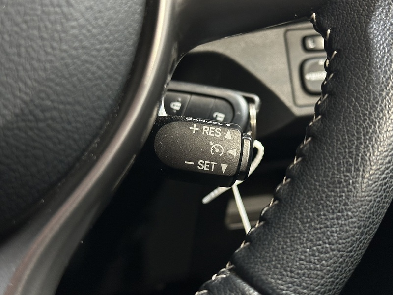 Toyota Yaris Dual VVT-i Excel - U1343
