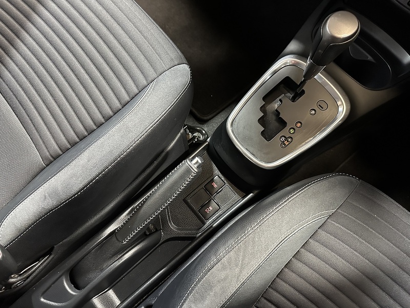 Toyota Yaris Dual VVT-i Excel - U1343