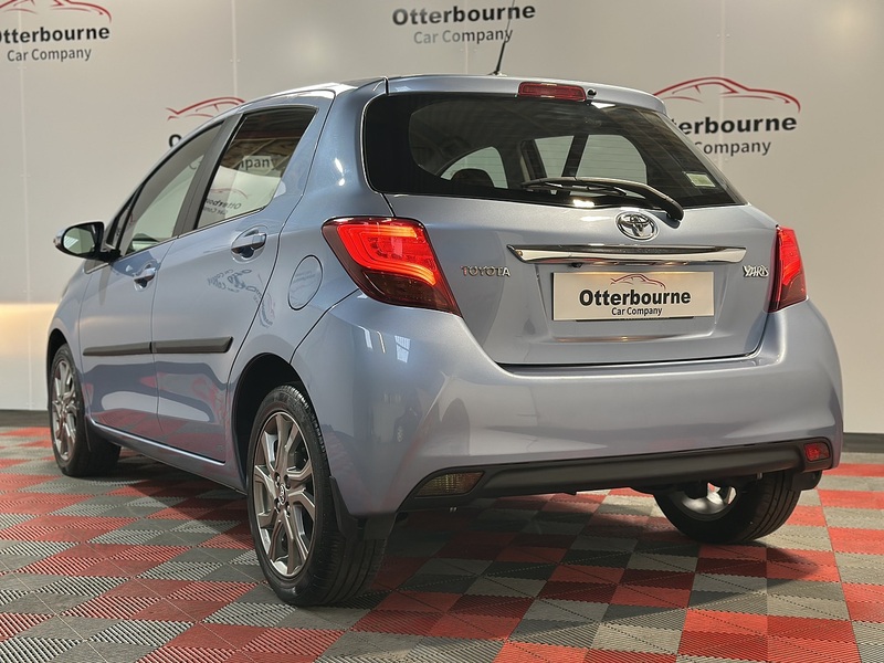 Toyota Yaris Dual VVT-i Excel - U1343