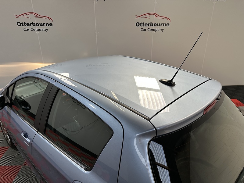 Toyota Yaris Dual VVT-i Excel - U1343