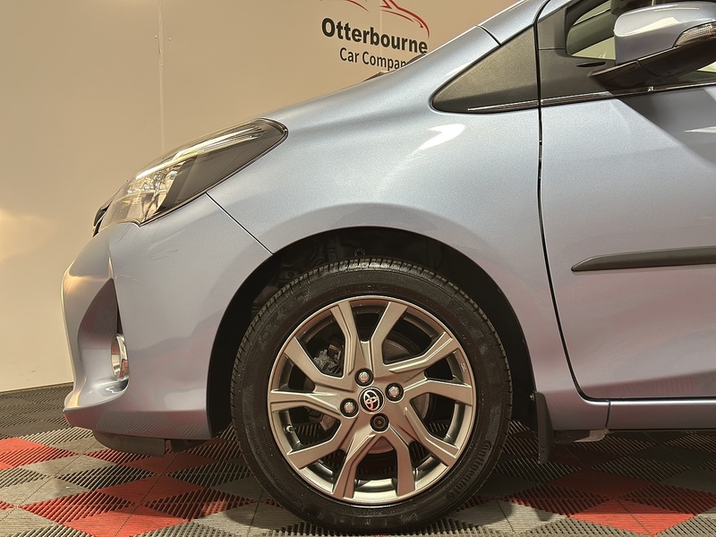 Toyota Yaris Dual VVT-i Excel - U1343