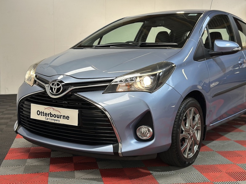Toyota Yaris Dual VVT-i Excel - U1343