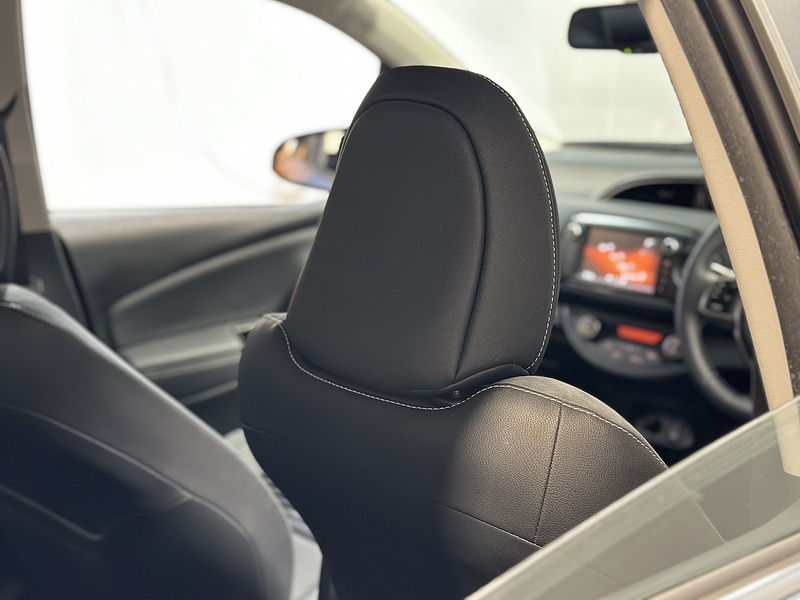 Toyota Yaris Dual VVT-i Excel - U1343