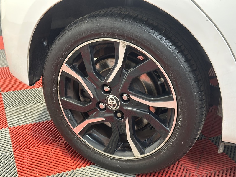 Toyota Yaris Dual VVT-i Sport - U1349