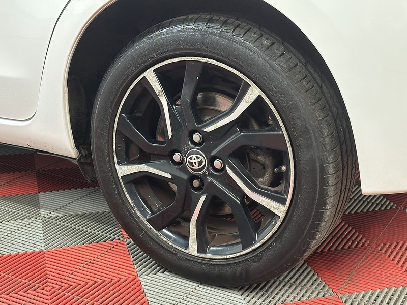 Toyota Yaris Dual VVT-i Sport - U1349