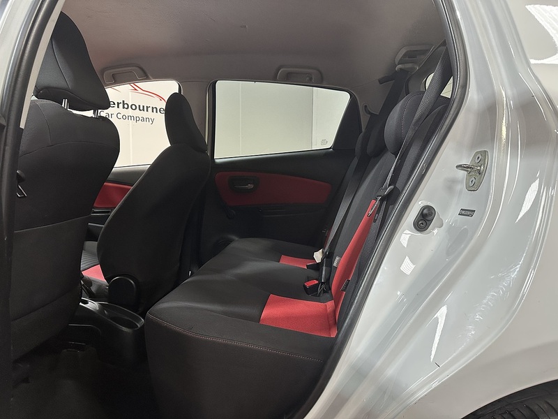 Toyota Yaris Dual VVT-i Sport - U1349