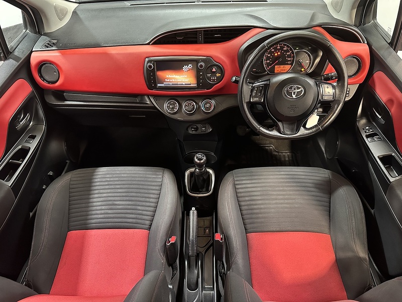 Toyota Yaris Dual VVT-i Sport - U1349