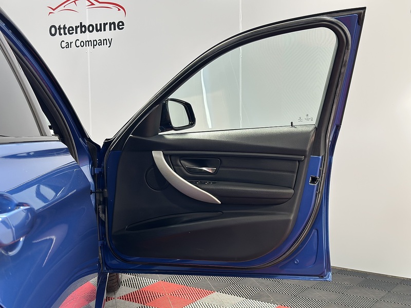 BMW 3 Series 320d M Sport - U1350