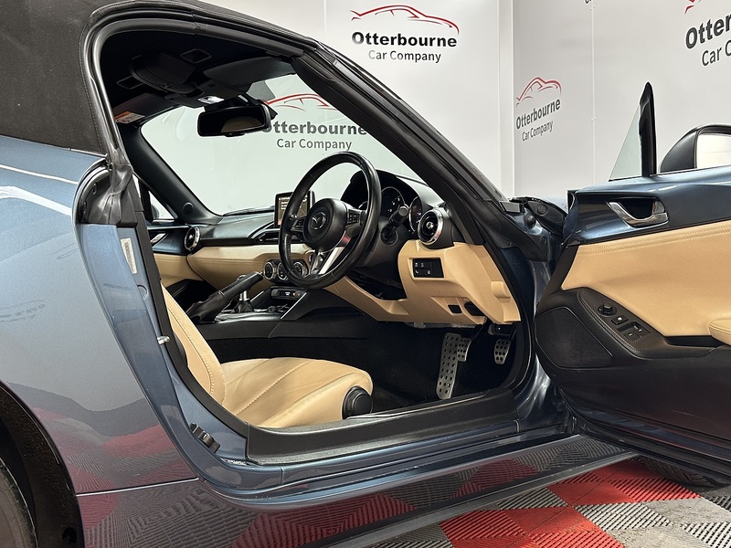 Mazda MX-5 SKYACTIV-G Sport Nav - U1352