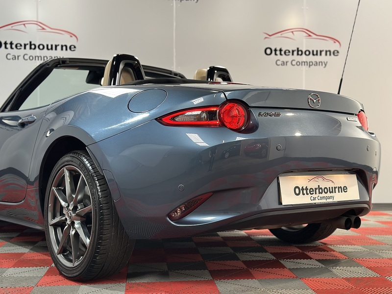 Mazda MX-5 SKYACTIV-G Sport Nav - U1352