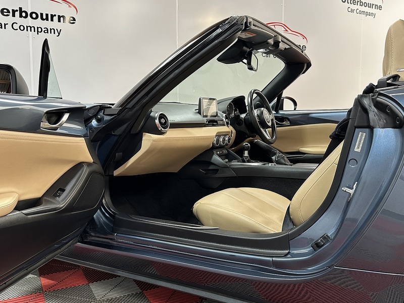 Mazda MX-5 SKYACTIV-G Sport Nav - U1352