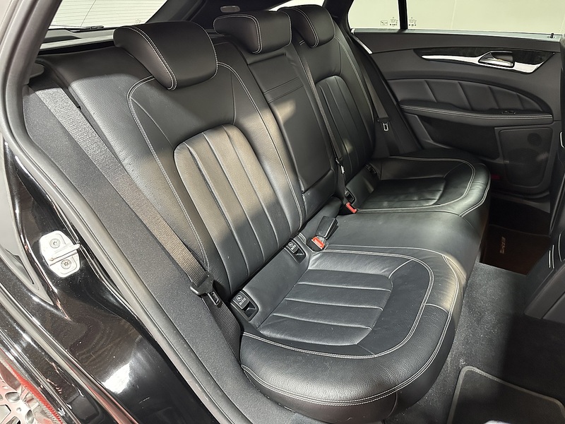 Mercedes-Benz CLS CLS350d V6 AMG Line - U1361