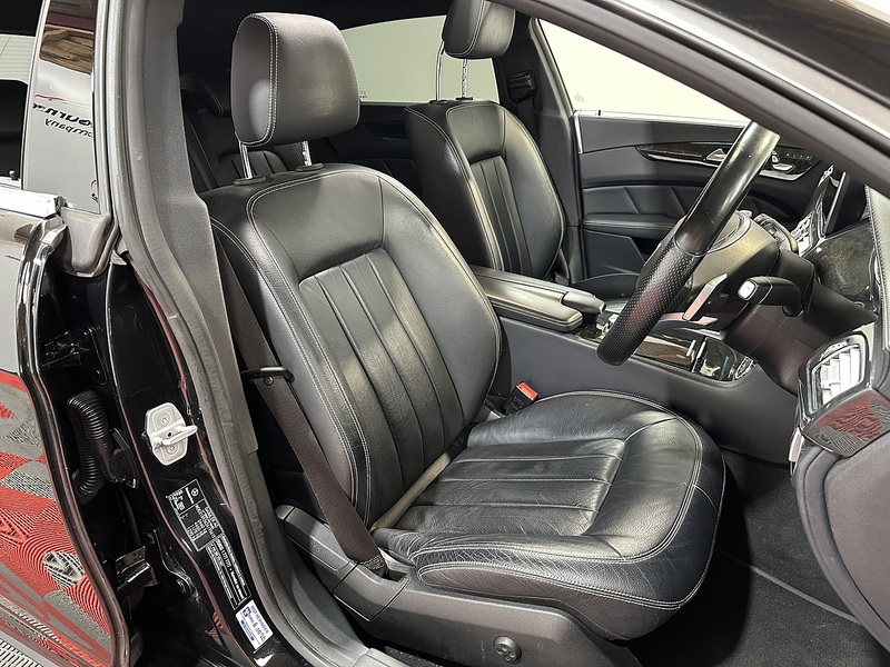 Mercedes-Benz CLS CLS350d V6 AMG Line - U1361