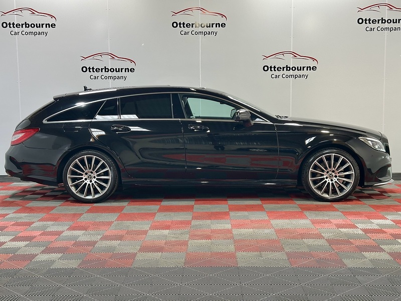 Mercedes-Benz CLS CLS350d V6 AMG Line - U1361