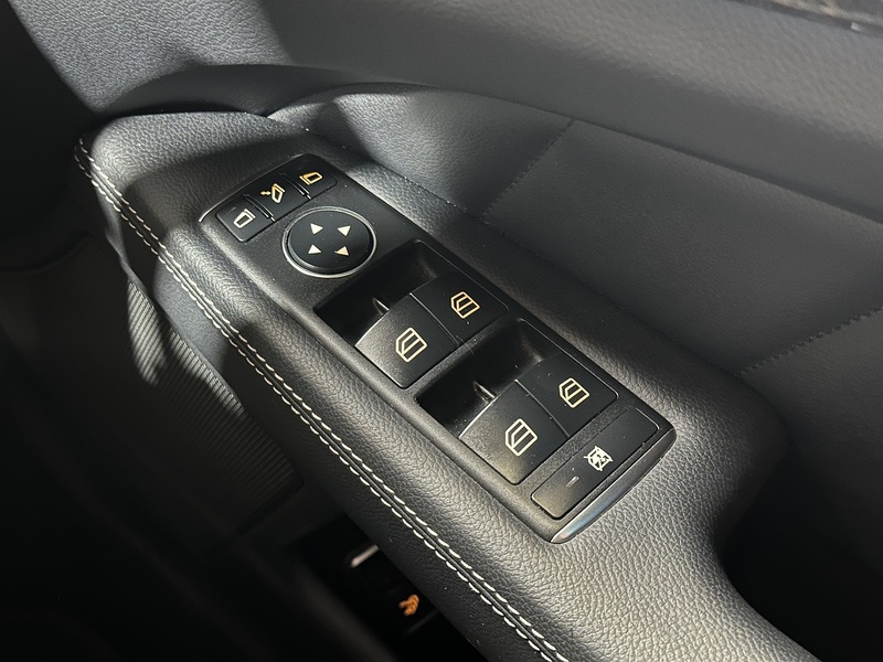 Mercedes-Benz CLS CLS350d V6 AMG Line - U1361