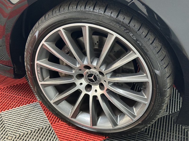 Mercedes-Benz CLS CLS350d V6 AMG Line - U1361