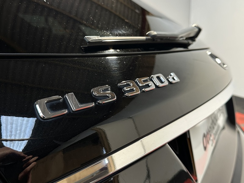 Mercedes-Benz CLS CLS350d V6 AMG Line - U1361