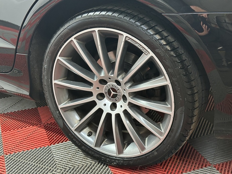Mercedes-Benz CLS CLS350d V6 AMG Line - U1361
