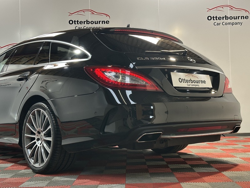 Mercedes-Benz CLS CLS350d V6 AMG Line - U1361