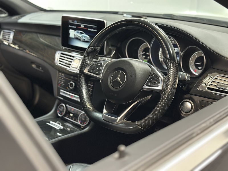 Mercedes-Benz CLS CLS350d V6 AMG Line - U1361
