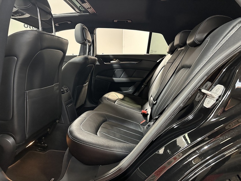 Mercedes-Benz CLS CLS350d V6 AMG Line - U1361