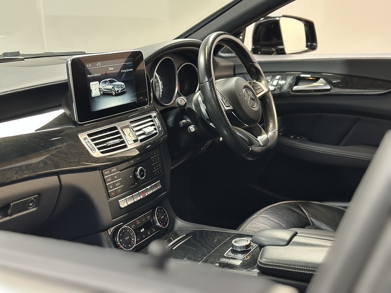 Mercedes-Benz CLS CLS350d V6 AMG Line - U1361