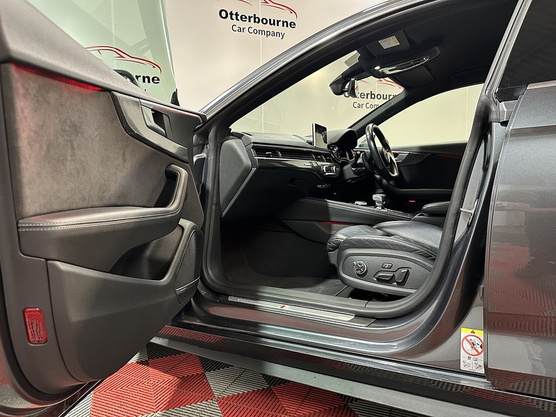 Audi S5 TFSI V6 - U1362