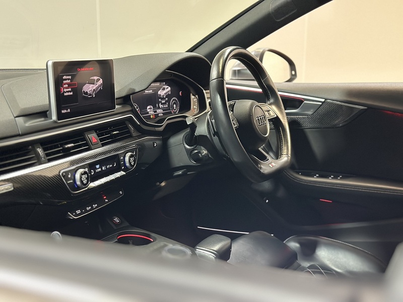 Audi S5 TFSI V6 - U1362