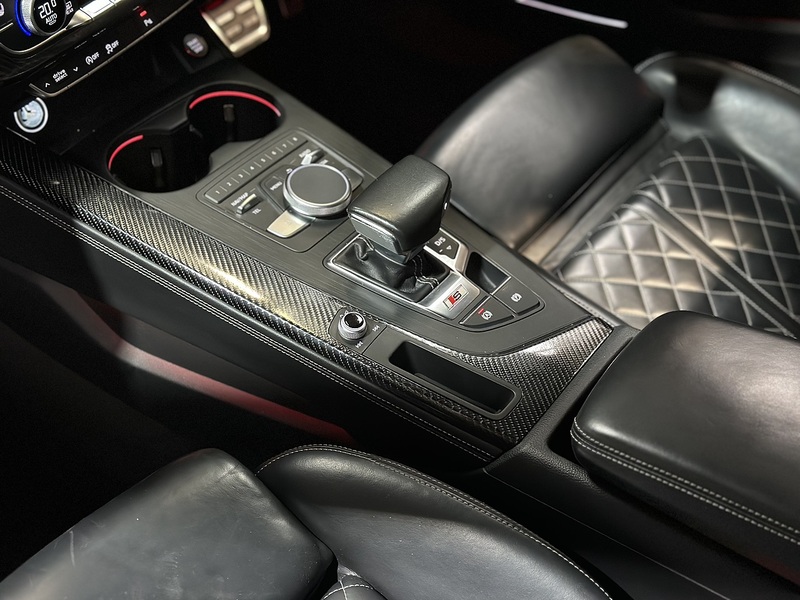 Audi S5 TFSI V6 - U1362