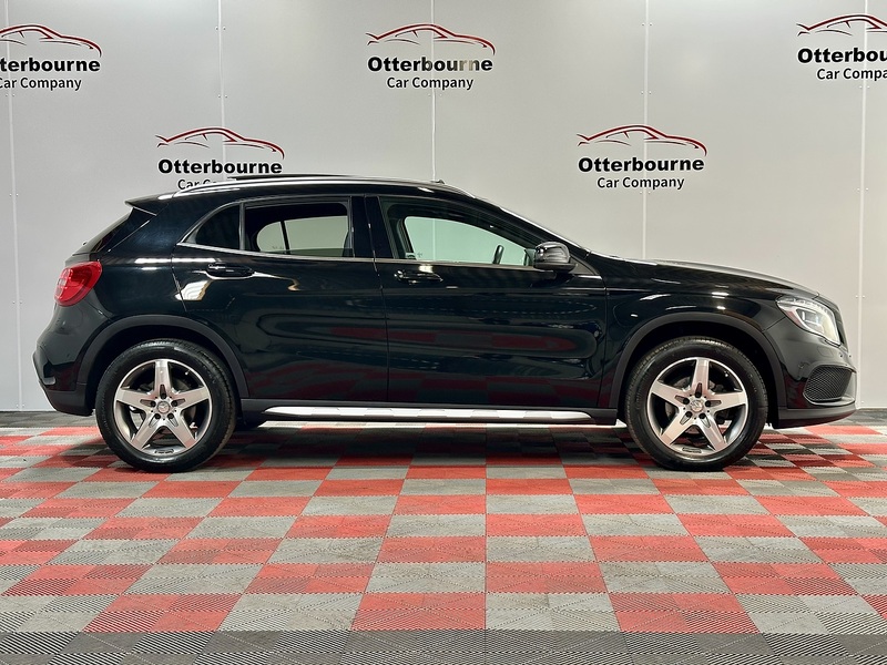 Mercedes-Benz GLA  - U1367