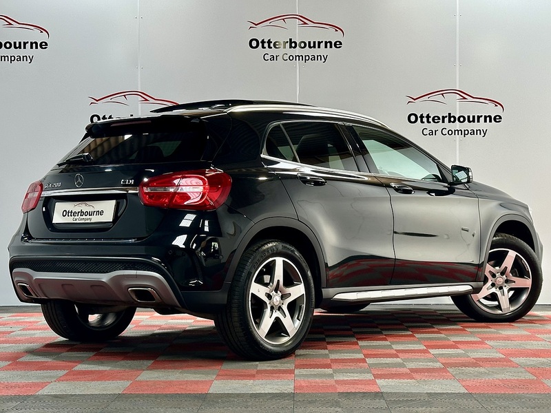 Mercedes-Benz GLA  - U1367