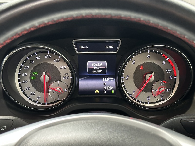 Mercedes-Benz GLA  - U1367