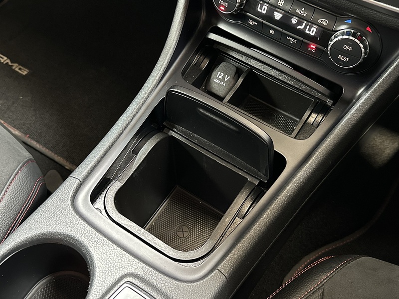 Mercedes-Benz GLA  - U1367